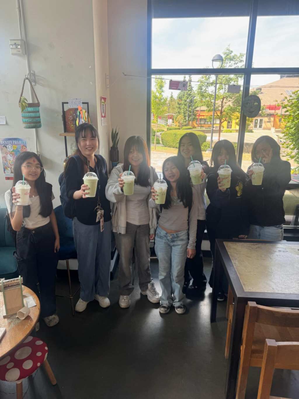 Chiều “field trip” về trường cũ và Những điều biết ơn đơn&nbsp;giản